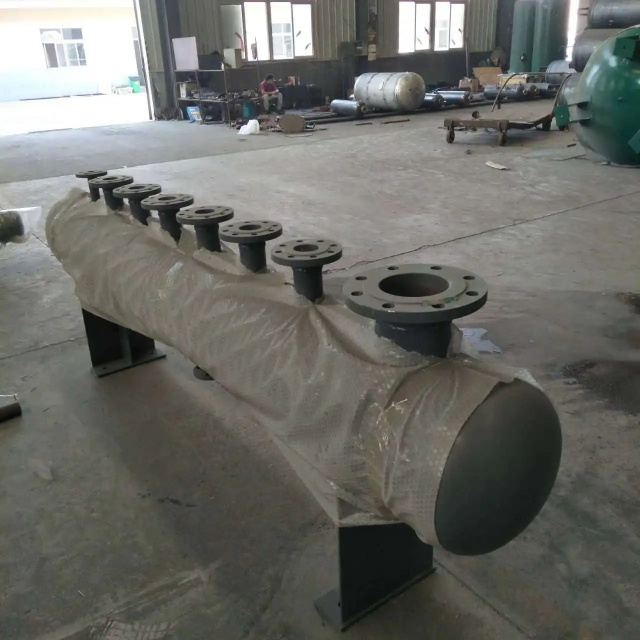 芒康集分水器